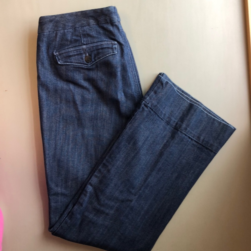Tommy Hilfiger woman's boot cut jeans size 6